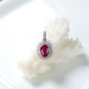18K鸽血红红宝石吊坠