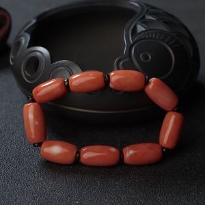 MOMO珊瑚桶珠单圈手串