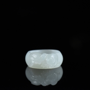 籽料和田白玉荷塘清趣指环