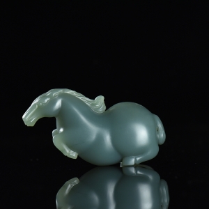 籽料和田青玉马到成功手把件