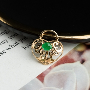 18K糯冰种翠绿翡翠吊坠