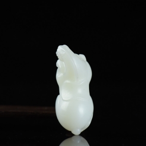 山流水料和田羊脂白玉唐马手把件