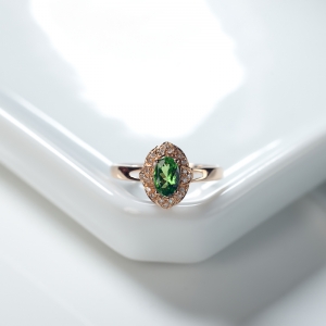 18K沙弗莱石戒指