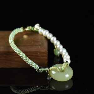 山料和田青玉平安环手链