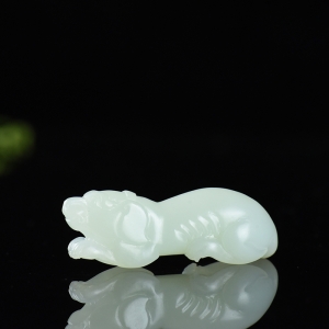 籽料和田白玉旺财吊坠