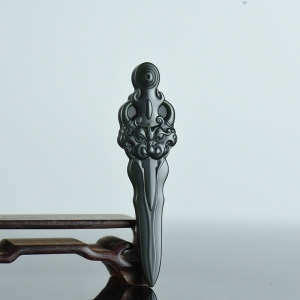 山料和田青玉剑旨吊坠