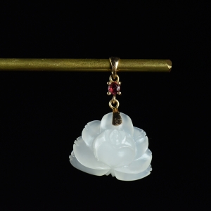 18K籽料和田白玉幽莲吊坠