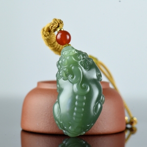 山料和田碧玉貔貅吊坠