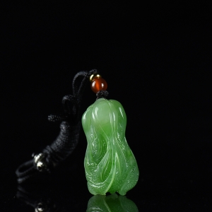 山料和田碧玉百财吊坠