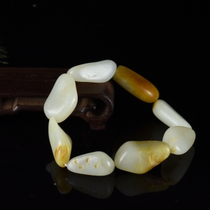 籽料和田玉原石单圈手串