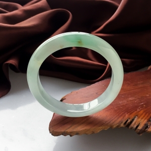 59mm糯冰种浅绿翡翠平安镯