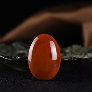 火焰纹柿子红南红无事牌吊坠