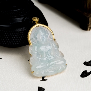 18K糯冰种翡翠度母吊坠