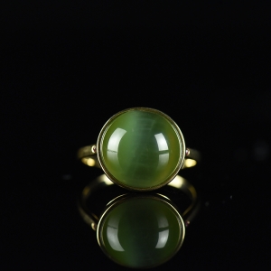 18K山料和田碧玉猫眼戒指