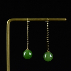18K山料和田碧玉耳坠