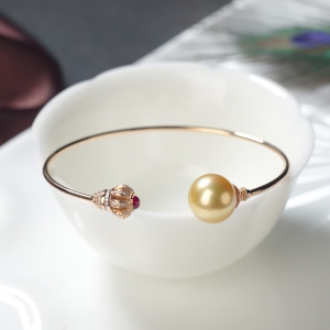 55.5mm18K海水金色珍珠手镯