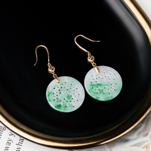 18K糯冰种飘翠翡翠耳坠