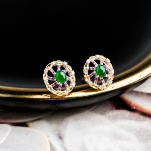 18K糯冰种翠绿翡翠耳钉