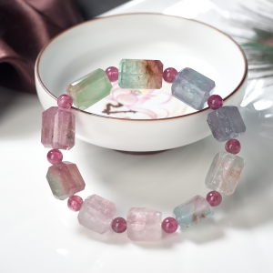 碧玺随形单圈手串