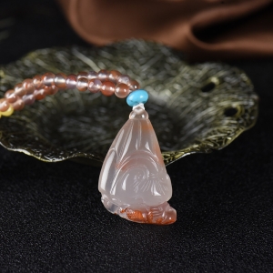 冰飘南红百财吊坠