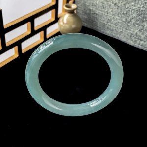 51mm糯冰种蓝绿翡翠圆镯