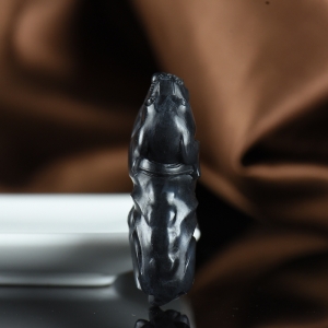 籽料和田玉青花旺财吊坠