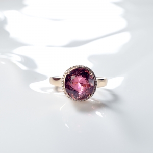 18K粉色碧玺戒指