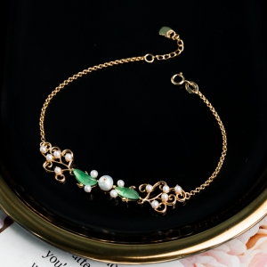 18K糯冰种浅绿翡翠手链