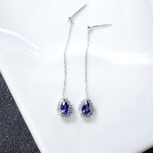 18K深蓝色蓝宝石耳坠