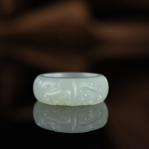 籽料和田白玉守护指环