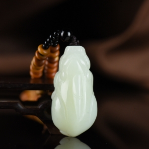 山料和田白玉貔貅手把件