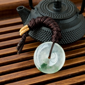冰种飘花翡翠平安扣吊坠