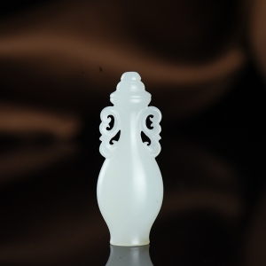 籽料和田白玉宝瓶吊坠