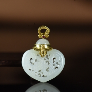 18K籽料和田白玉如意香囊吊坠