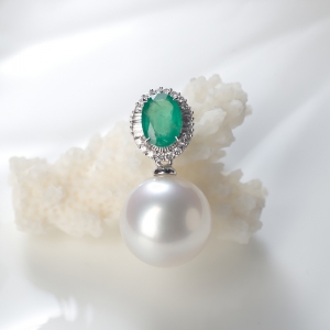 18K海水白色珍珠吊坠