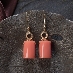 18KMOMO珊瑚方形耳环
