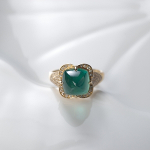 18K鲜绿祖母绿戒指
