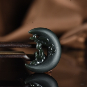 山料和田青玉悟道吊坠