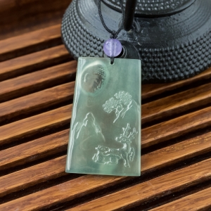冰种蓝水翡翠舐犊情深吊坠