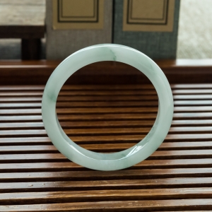 57mm糯冰种飘花翡翠平安镯