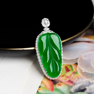18K糯冰种阳绿翡翠金枝玉叶吊坠
