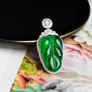 18K冰种阳绿翡翠金枝玉叶吊坠