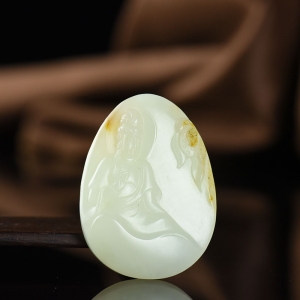 籽料和田白玉观音吊坠