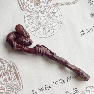 小叶紫檀一鸣惊人笔架