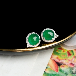 18K冰种阳绿翡翠耳钉