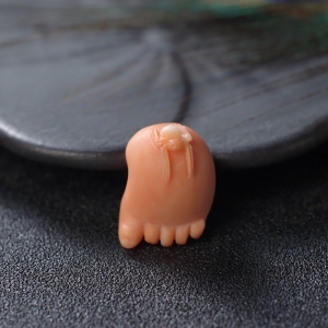 MOMO珊瑚知足吊坠