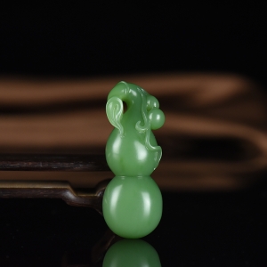 山料和田碧玉福禄吊坠