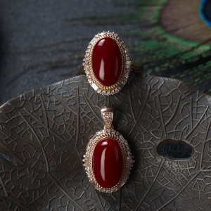 18K阿卡牛血红珊瑚戒指/吊坠套装