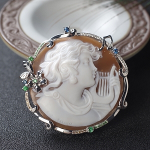 18k贝雕阿波罗吊坠