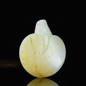 籽料和田白玉龙龟吊坠